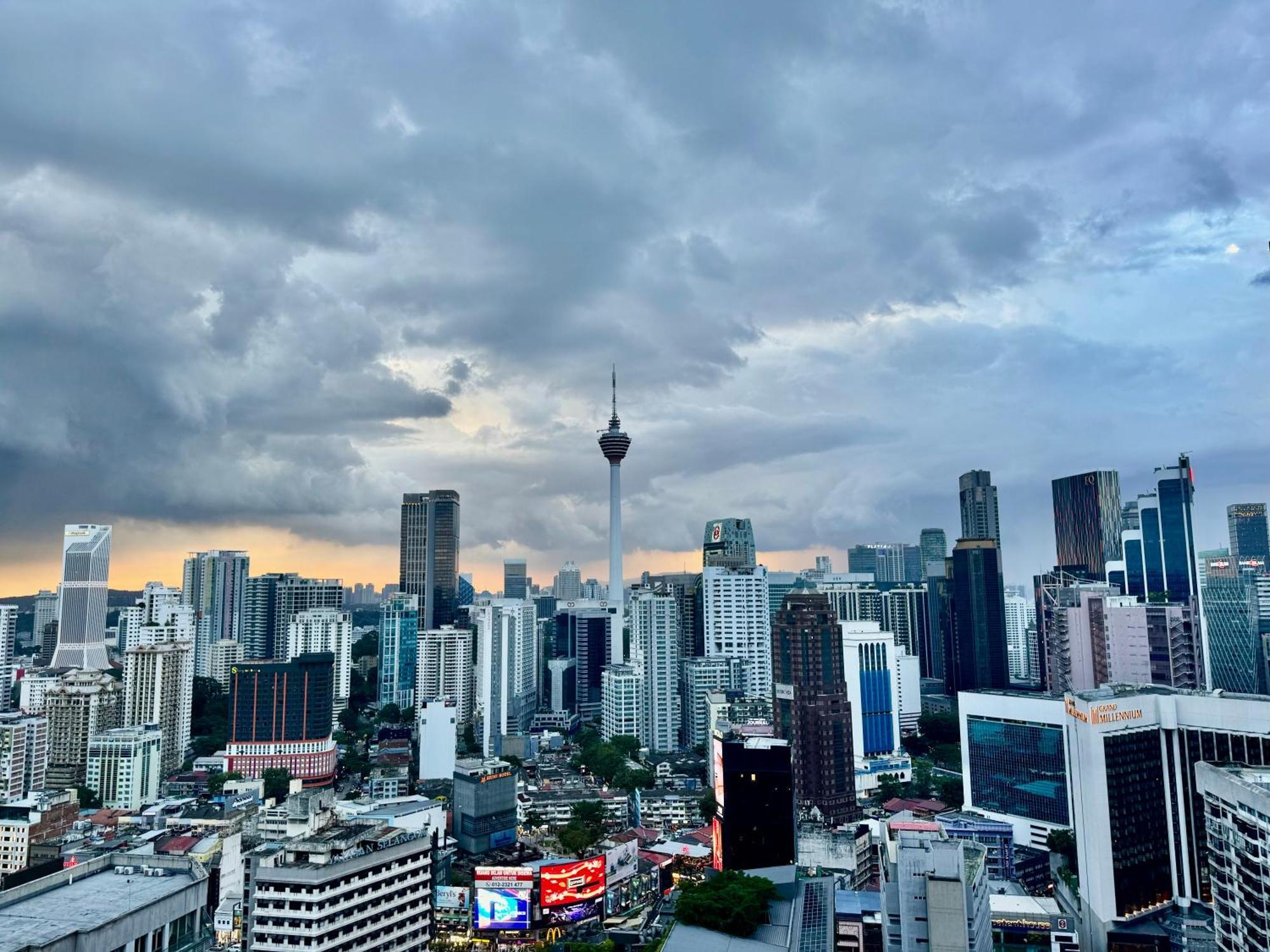 5Min To Pavilion Axon Klcc View Kuala Lumpur Exterior photo